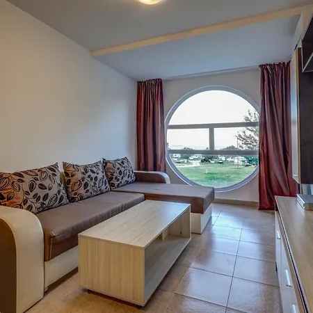 Saint George 1 Aparthotel Balchik