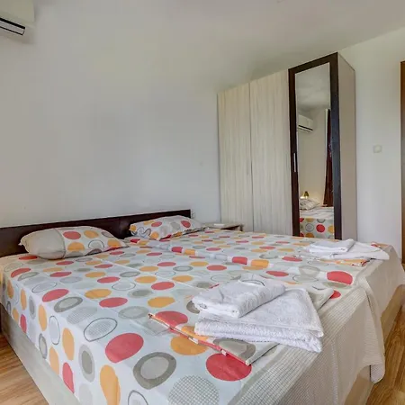 Aparthotel Saint George 1 *