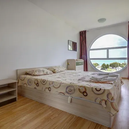 Saint George 1 Aparthotel