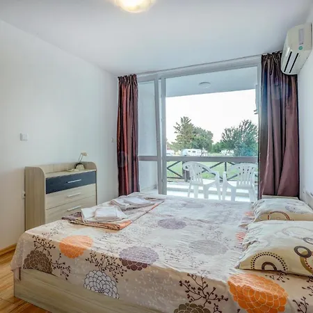 Apartahotel Saint George 1 *