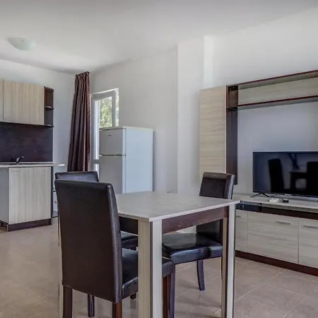 Apartahotel Saint George 1 *