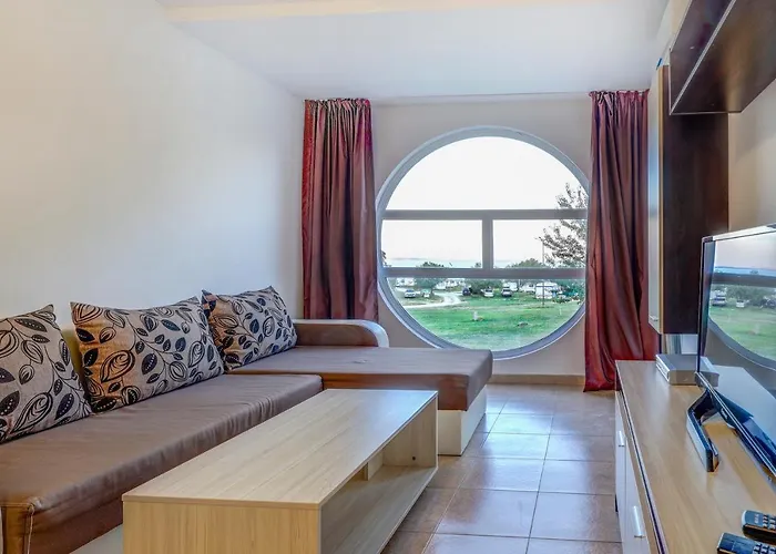 Saint George 1 Апартхотел *